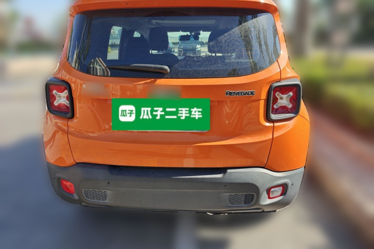 Jeep 自由侠 2019款 220T 自动领先版车身外观6004