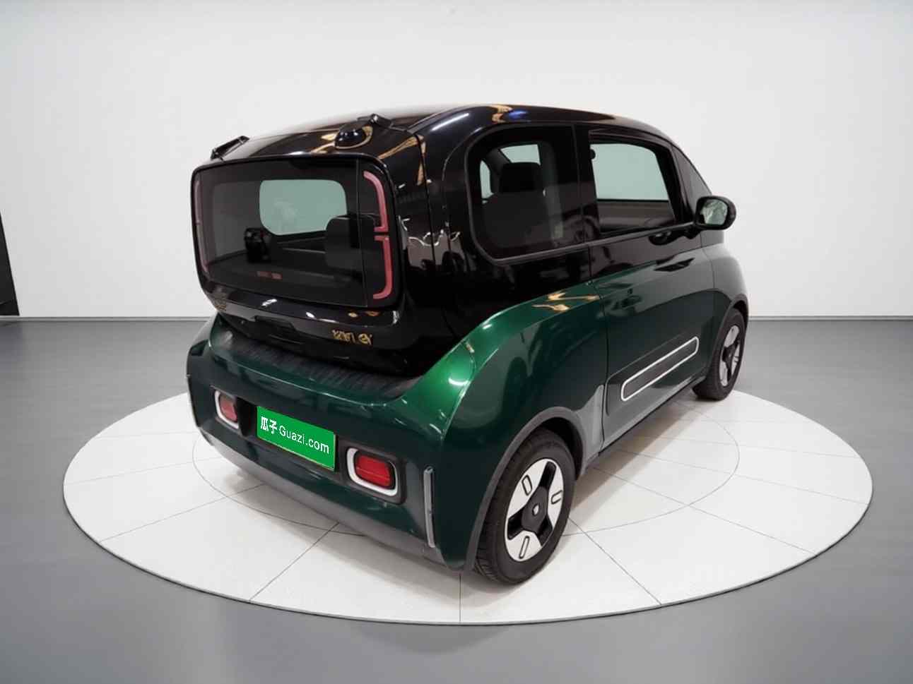 宝骏KiWi EV 2022款 设计师轻享版 磷酸铁锂(5)