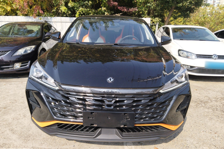 东风风神 奕炫 2023款 1.5L 自动荣耀版车身外观2