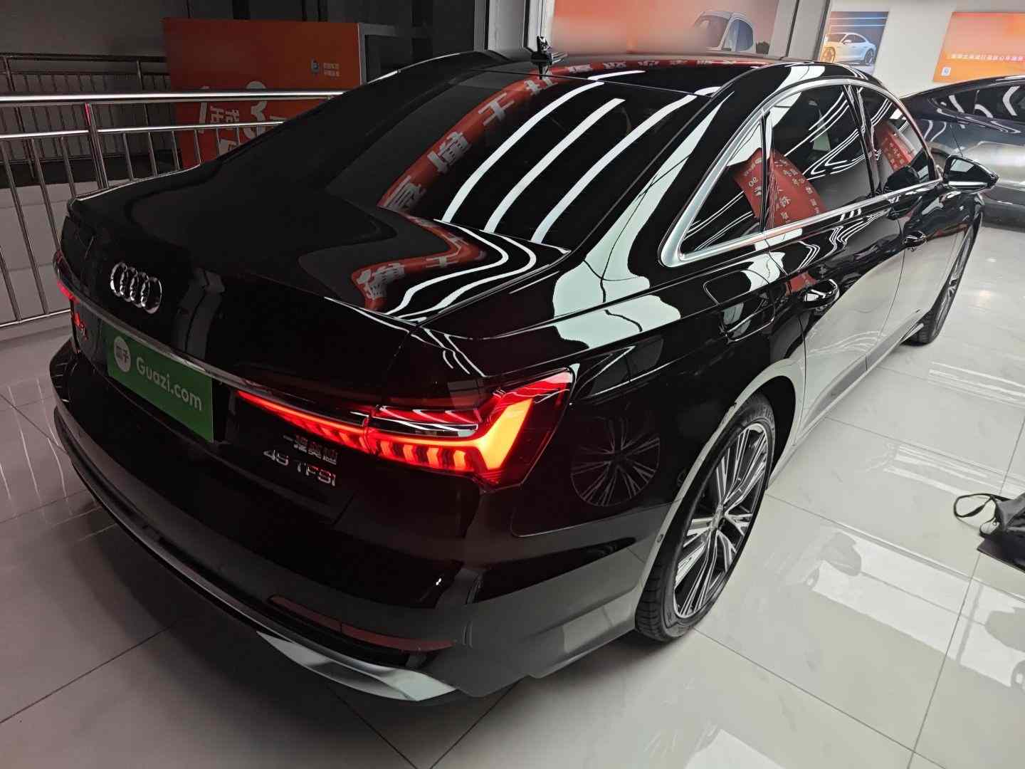 奥迪A6L 2025款 45 TFSI 臻选动感型(4)