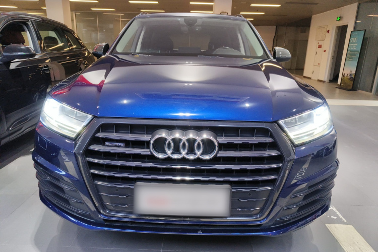 奥迪Q7 2018款 45 TFSI 技术型车身外观6001