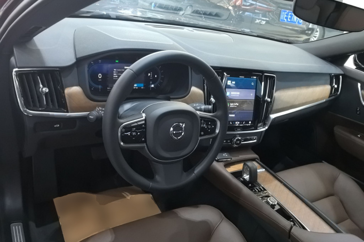 沃尔沃S90 2025款 B5 智逸豪华版中控内饰12