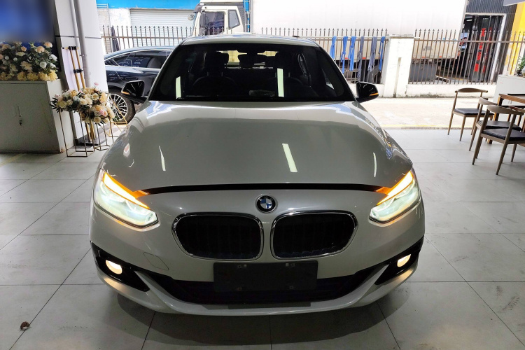 宝马1系 2018款 改款 118i 运动型车身外观6001