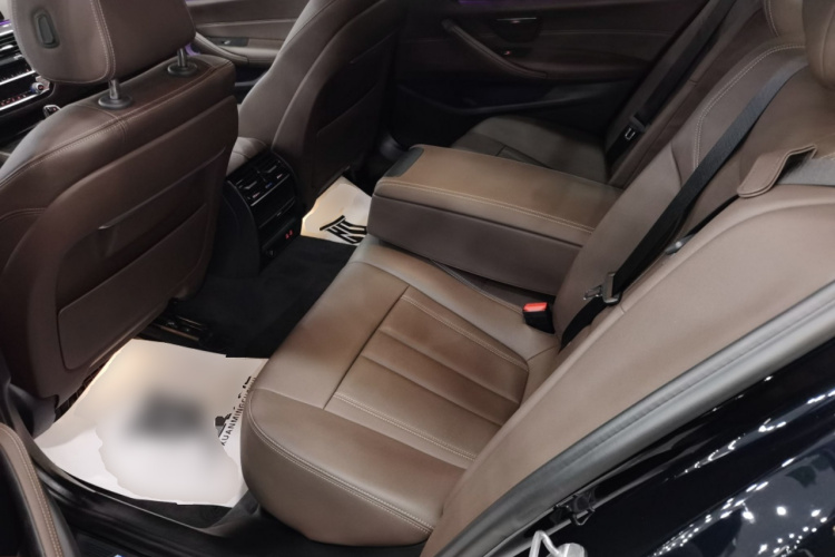 宝马5系 2020款 525Li M运动套装中控内饰21