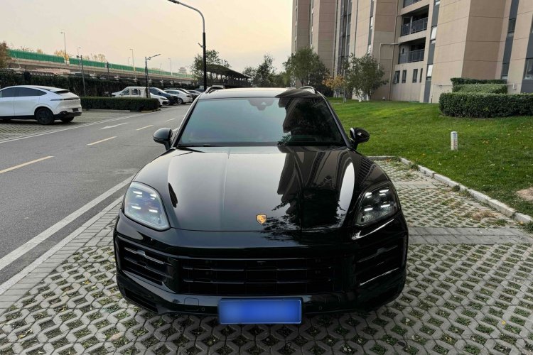保时捷 2024款 Cayenne 3.0T车身外观6002