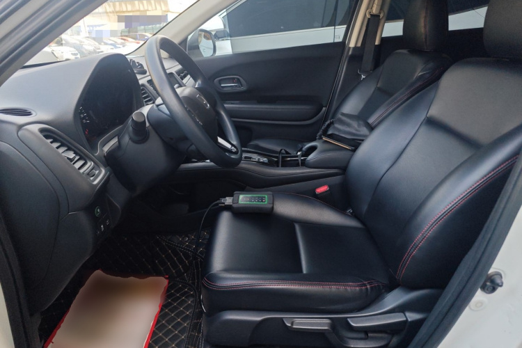 本田 缤智 2020款 220 TURBO CVT精英版中控内饰19