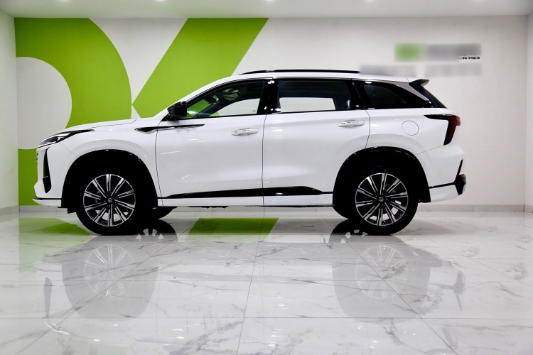 长安CS75 PLUS 2024款 第三代 冠军版 1.5T 智驾劲航型车身外观6001