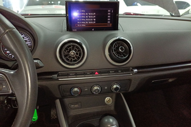 奥迪A3 2017款 Limousine 35 TFSI 时尚型局部细节16