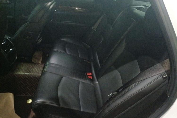 凯迪拉克CT6 2019款 28T 精英型中控内饰7004