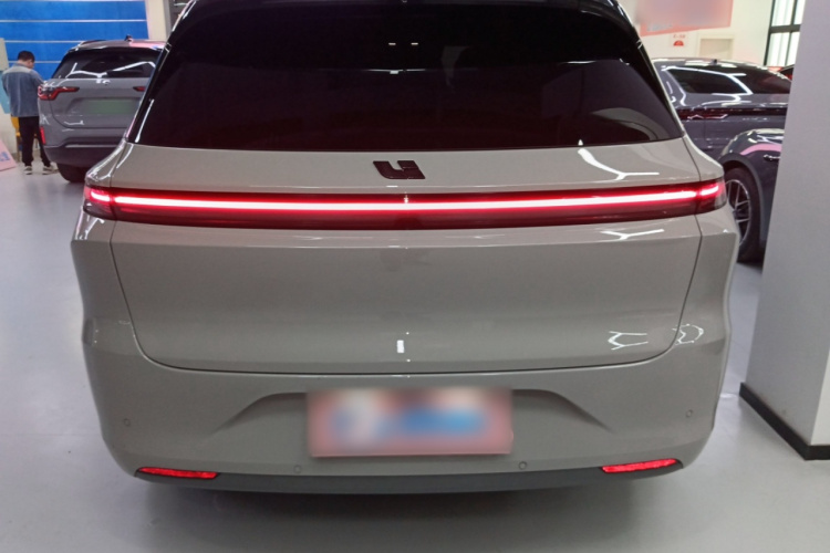 理想汽车 理想L6 2024款 Max车身外观6