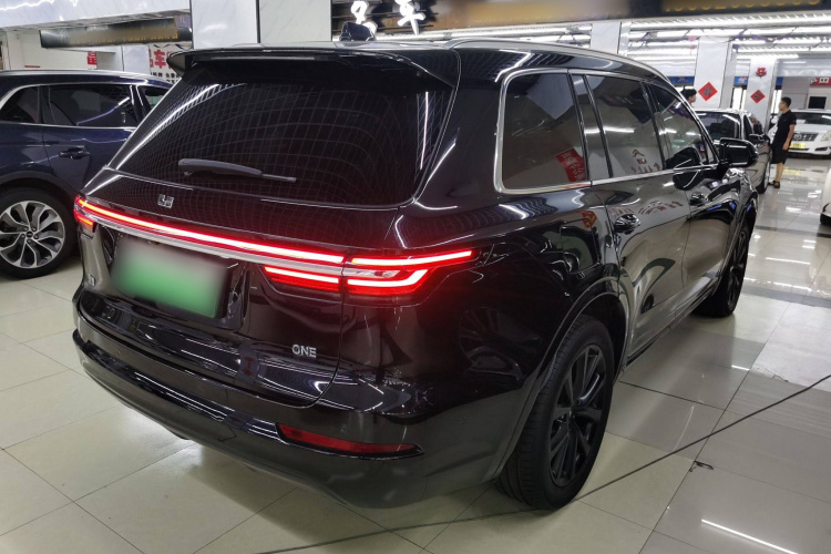 理想汽车 理想ONE 2021款 增程6座版车身外观6005