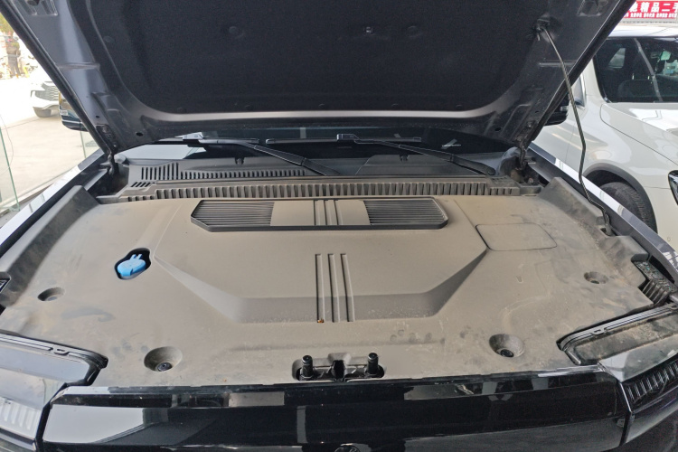 奇瑞iCAR 03T 2024款 501km 四驱长续航版机舱底盘24