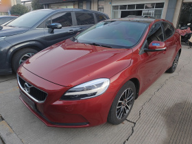 沃尔沃V40 2018款 T3 智逸版