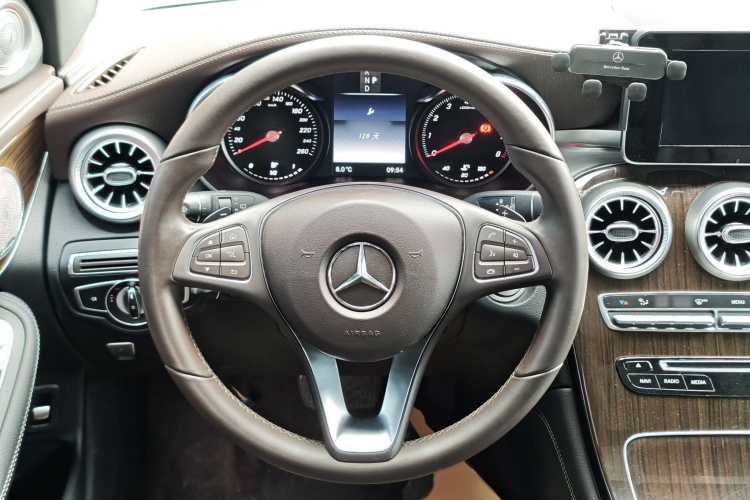 奔驰GLC 2019款 GLC 260 L 4MATIC 动感型局部细节13