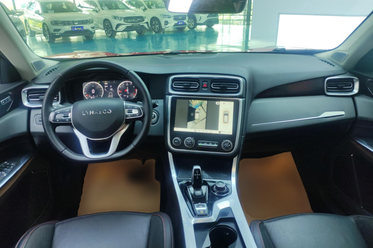 领克01 2017款 2.0T 四驱劲Pro版中控内饰12