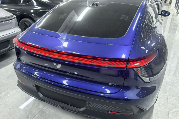 极越07 2024款 标准版车身外观6004