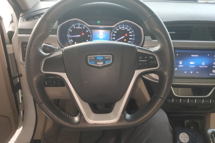 吉利汽车 帝豪 2017款 三厢百万款 1.5L 手动豪华型局部细节13