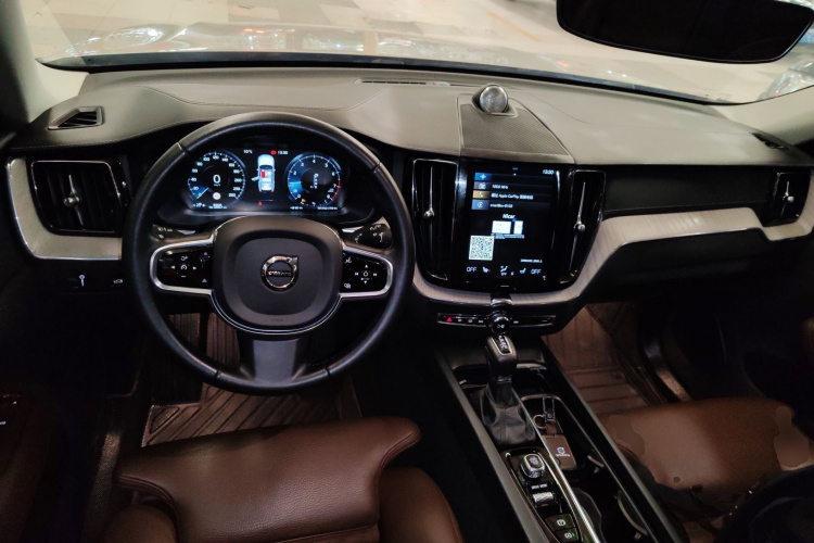 沃尔沃XC60 2020款 T5 四驱智远豪华版中控内饰12