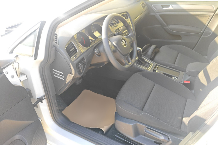 大众 高尔夫 2016款 1.6L 自动时尚型中控内饰7003