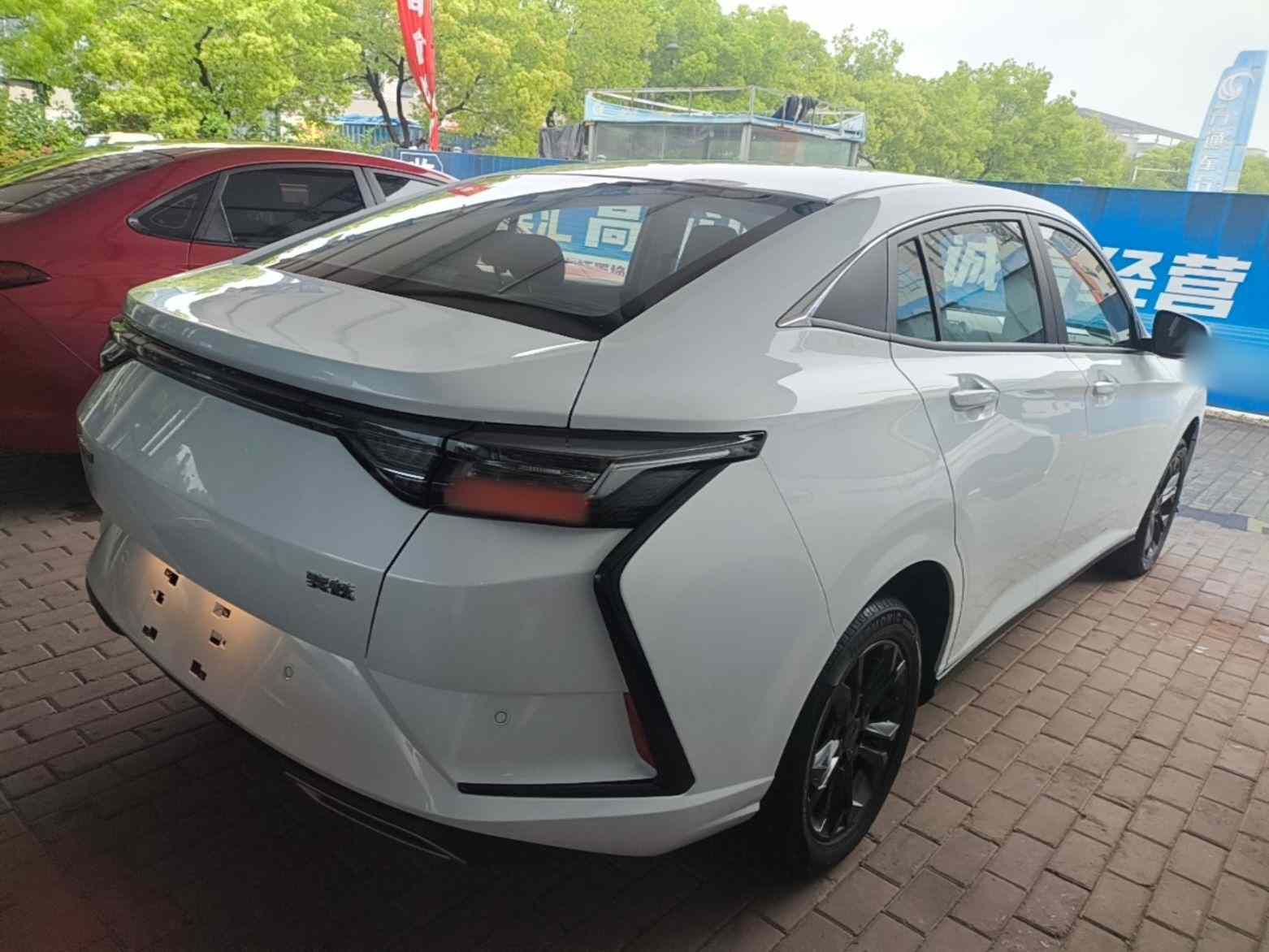 东风风神 奕炫 2025款 1.5L 自动豪华型(4)