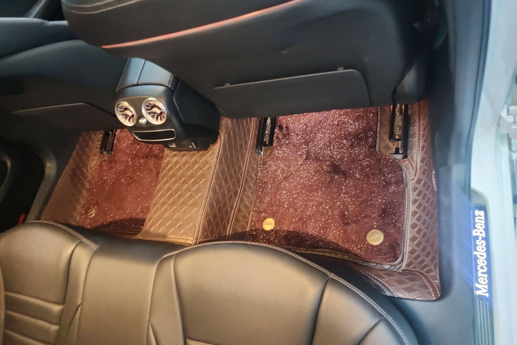 奔驰C级 2021款 C 260 L中控内饰7013