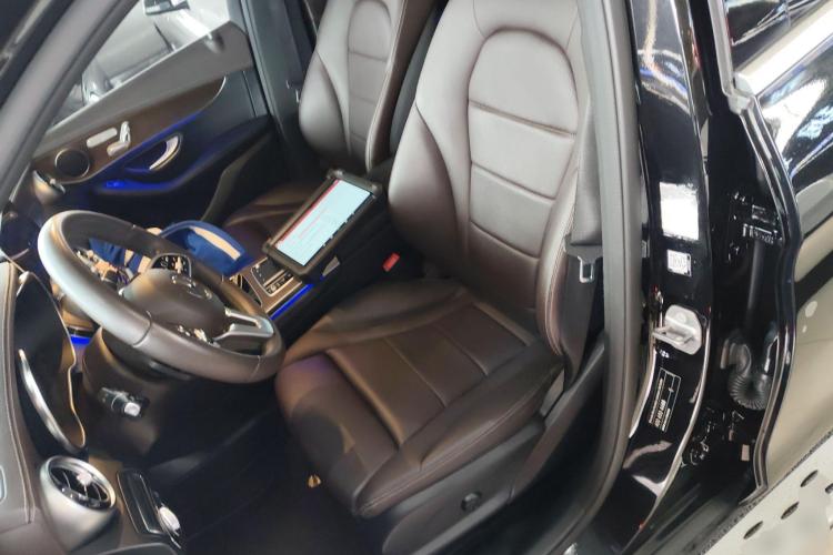 奔驰GLC 2021款 GLC 260 L 4MATIC 豪华型局部细节19