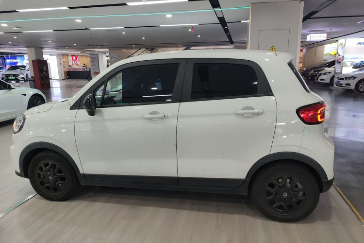 零跑汽车 零跑T03 2023款 310轻享版车身外观4