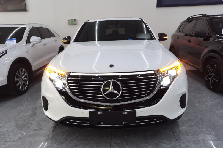 奔驰EQC 2021款 EQC 350 4MATIC车身外观2