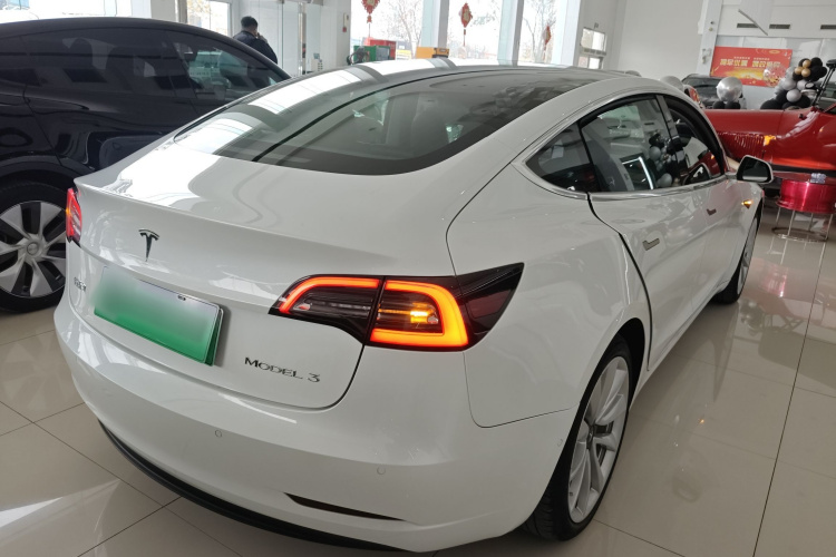 特斯拉 Model 3 2019款 标准续航后驱升级版车身外观7