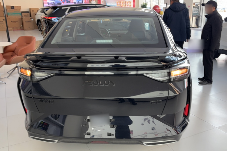 东风风神 奕炫 2024款 1.5L 自动劲速版车身外观6004