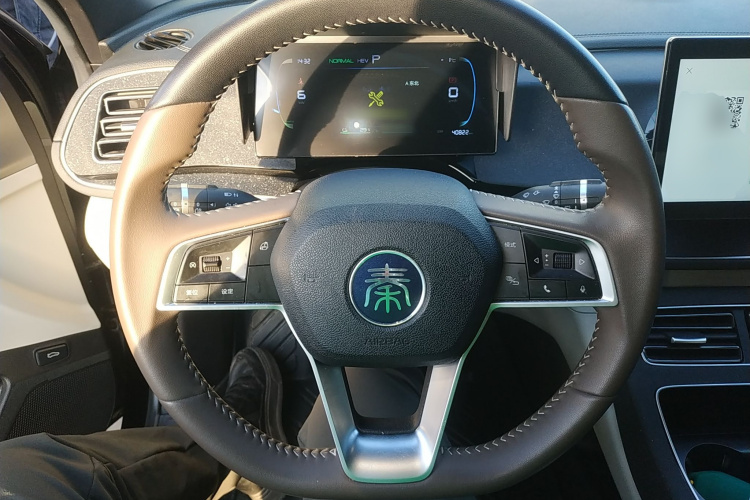 比亚迪 秦PLUS 2024款 荣耀版 DM-i 120KM领先型中控内饰13