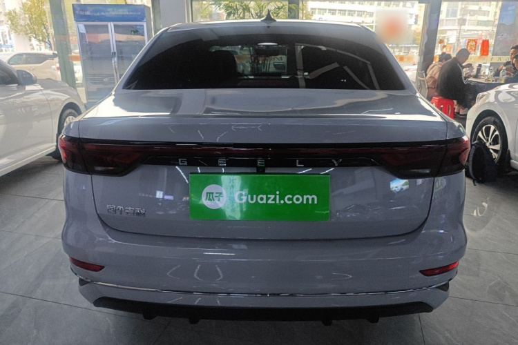 吉利汽车 帝豪 2022款 第4代 1.5L CVT尊贵型车身外观6