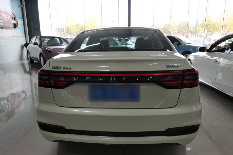 启辰D60 2023款 PLUS 1.6L XE CVT潮领版车身外观6