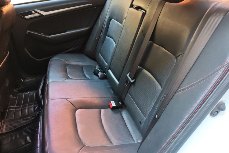 吉利汽车 远景 2015款 1.5L 手动幸福型中控内饰21