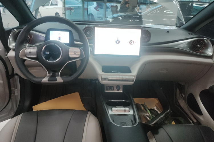 比亚迪 海豚 2021款 405km 时尚版中控内饰12