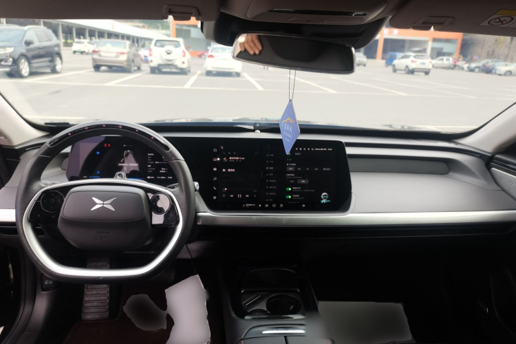 小鹏P7 2022款 480E中控内饰7002