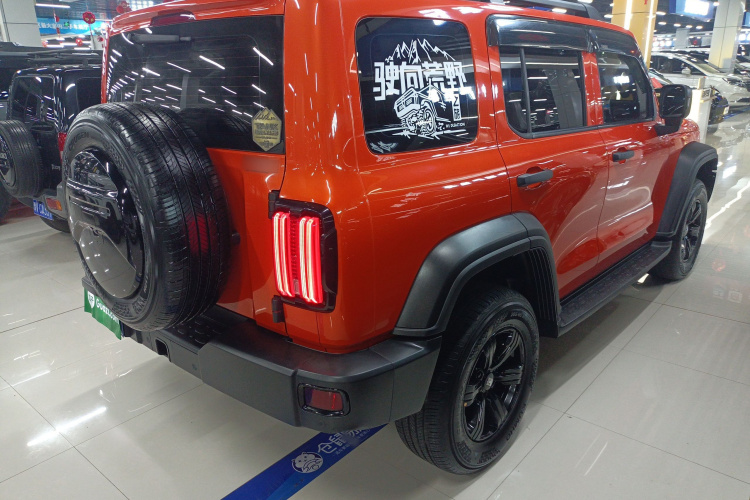 坦克300 2023款 越野版 2.0T 征服者车身外观7