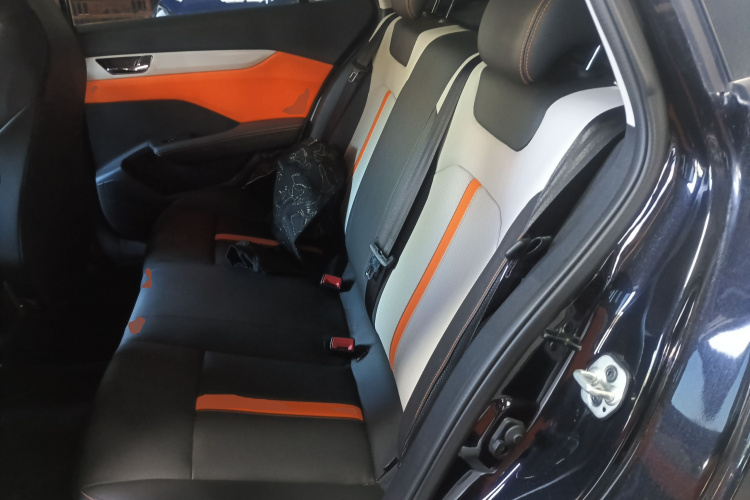 东风风神 奕炫 2023款 马赫版 1.5L 自动追风版中控内饰21