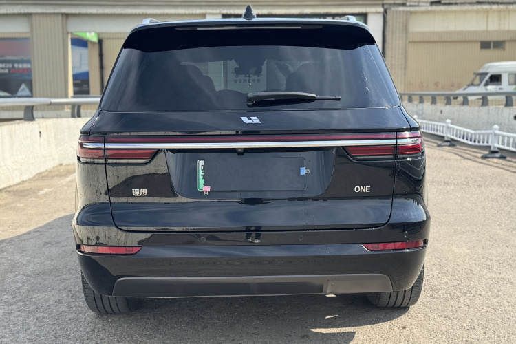 理想汽车 理想ONE 2021款 增程6座版车身外观6004