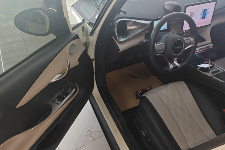 比亚迪 海豚 2025款 420km 自由版中控内饰20