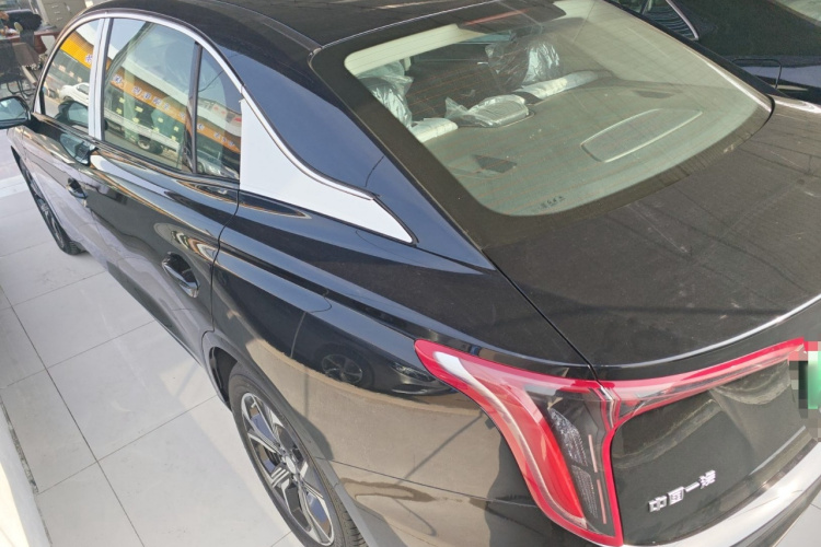 红旗E-QM5 2021款 网约充电 基础版 5座车身外观4