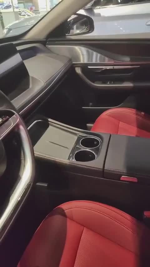 小鹏P7 2023款 P7i 702 Pro讲解1