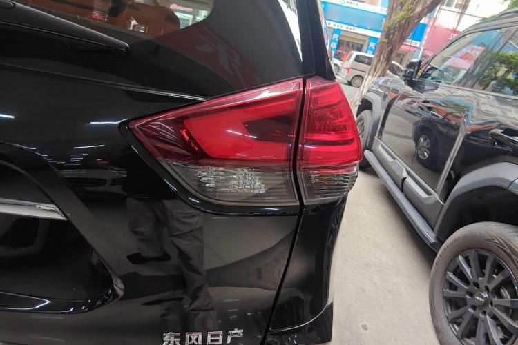 日产 奇骏 2017款 2.0L CVT舒适版 2WD车身外观6001