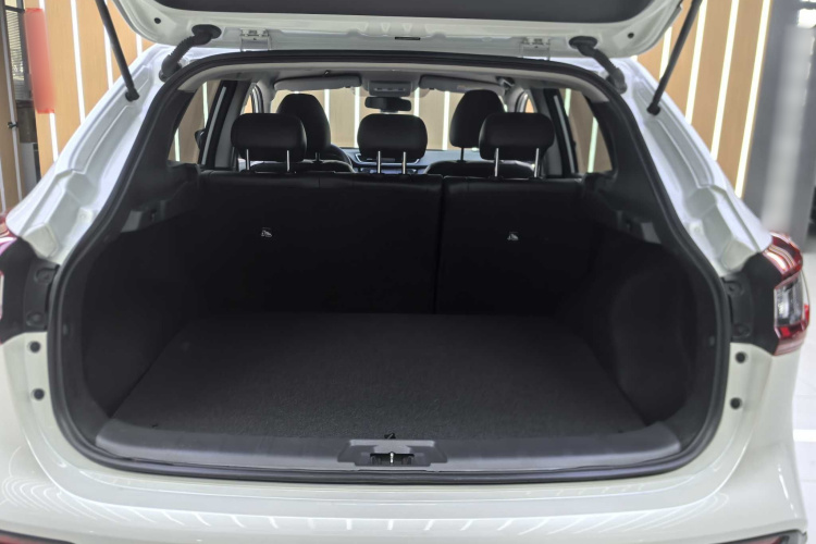 日产 逍客 2023款 经典 2.0L CVT XV舒适版中控内饰7005