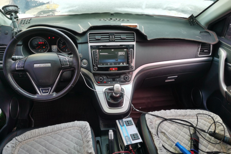哈弗M6 2018款 1.5T 手动两驱精英型中控内饰12