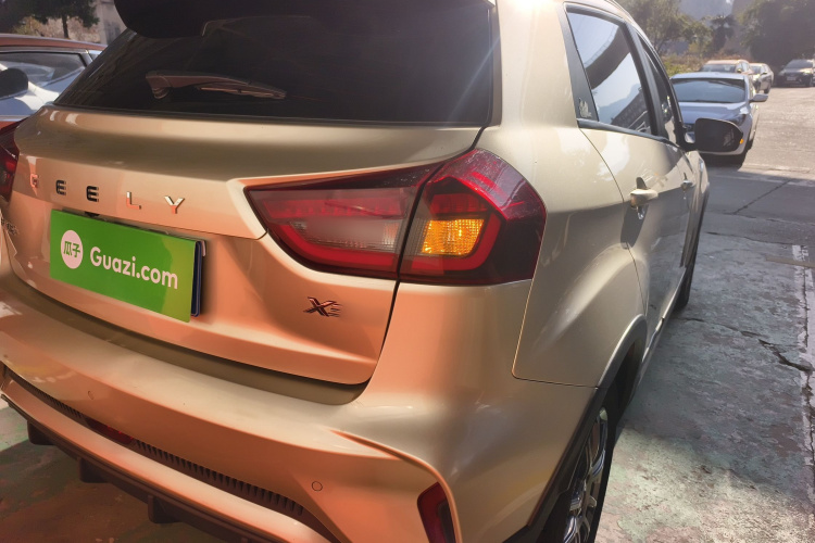 吉利汽车 远景X3 2021款 PRO 1.5L CVT尊贵型车身外观6006