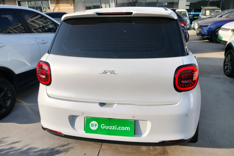 江淮钇为 钇为3 2023款 405km Lite车身外观6