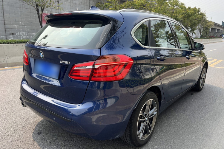 宝马2系旅行车 2018款 218i 尊享型运动套装车身外观6003