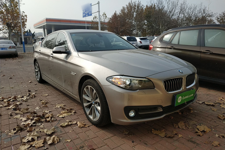 宝马5系 2017款 528Li 领先型车身外观3