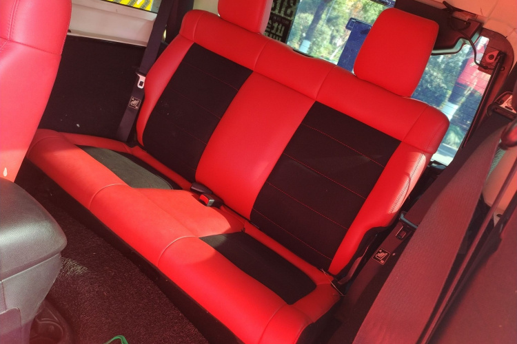 Jeep 牧马人 2012款 3.6L Sahara 两门版中控内饰7004